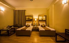 Suncourt Yatri Hotel New Delhi 3*